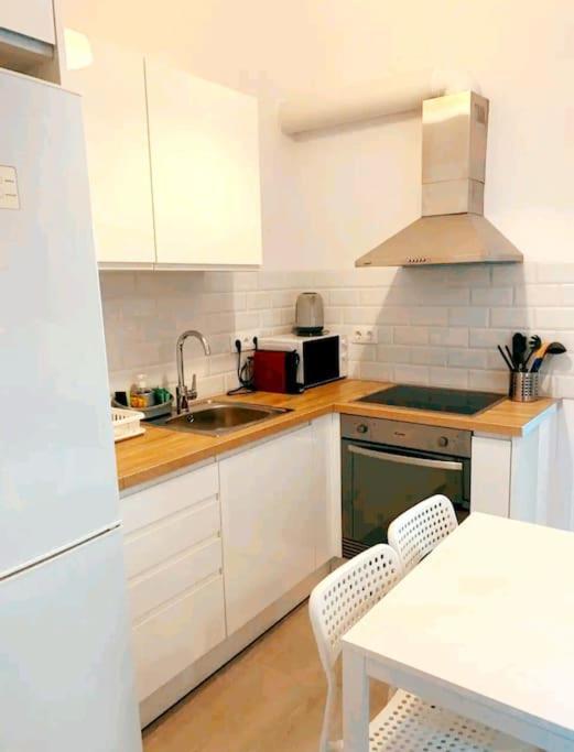 Apartamento En La Playa Las Arenas +Wifi+Ac Валенсия Экстерьер фото